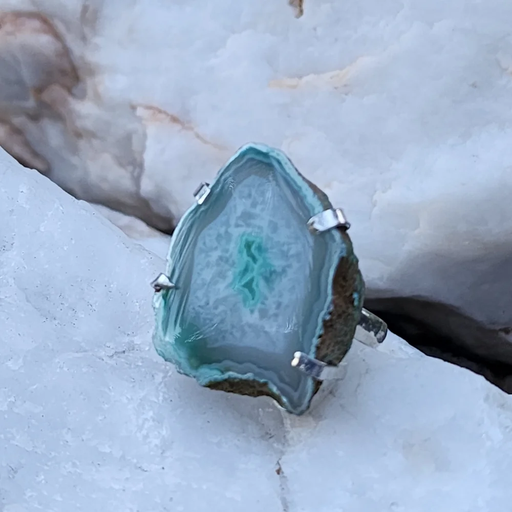 Genuine Banded Agate Druzy Quartz Geode White Rhodium/925 Silver Ring